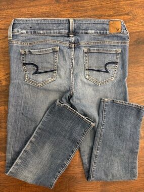 Y2K American Eagle Artist Crop Stretch Women’s Sz 4 Blue Jeans